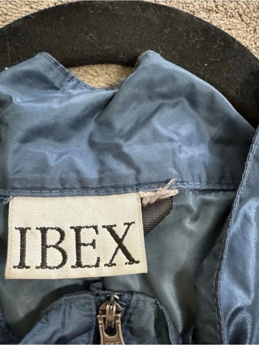 Ibex ultralight windbreaker vest   Sz Lg -Xl